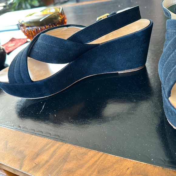 J. Crew Suede Wedge Sandals Size 9 Like New - Picture 11 of 12